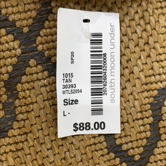 Top - Picture 2 of 2